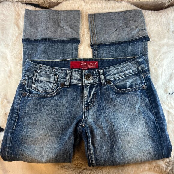Guess 1981 Lightly Distressed Women's Jeans Rolled Cuff Size 28 - Picture 2 of 6